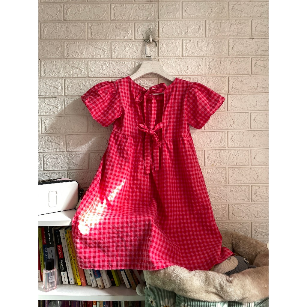 Đầm babydoll tay phồng hở lưng GAP