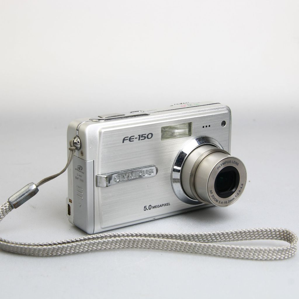Máy ảnh Digital Olympus FE-150