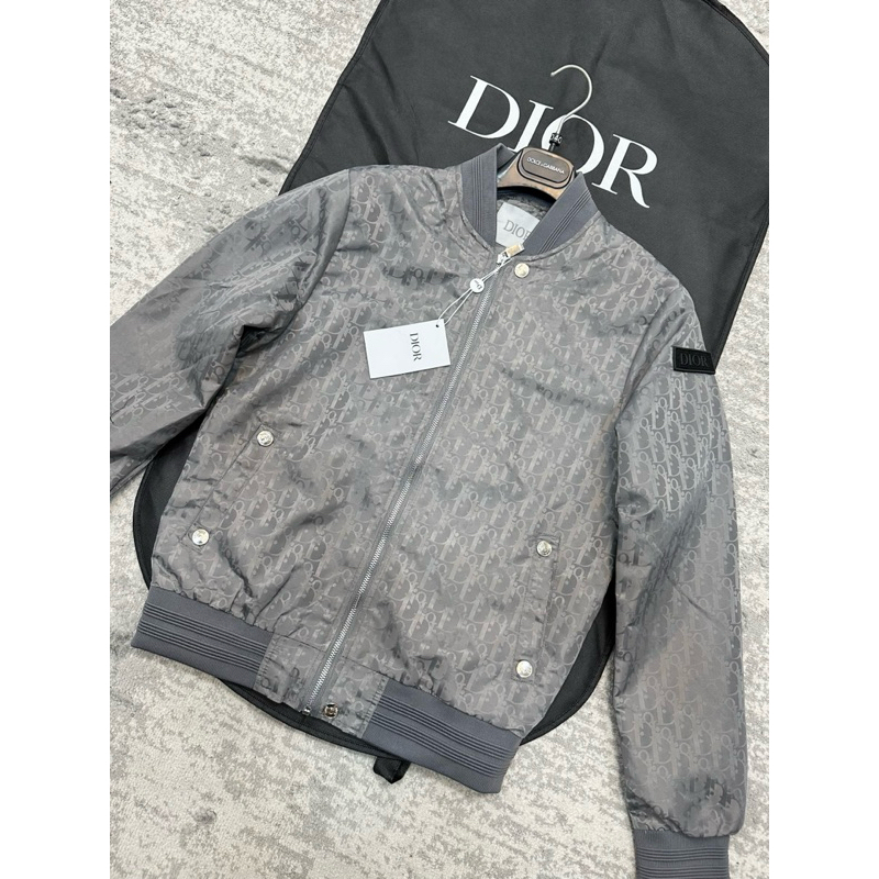 ✅Áo Khoác bomber vân Di0R new sẵn 2 màu !! Chất liệu gió vân cao cấp trẻ trung.