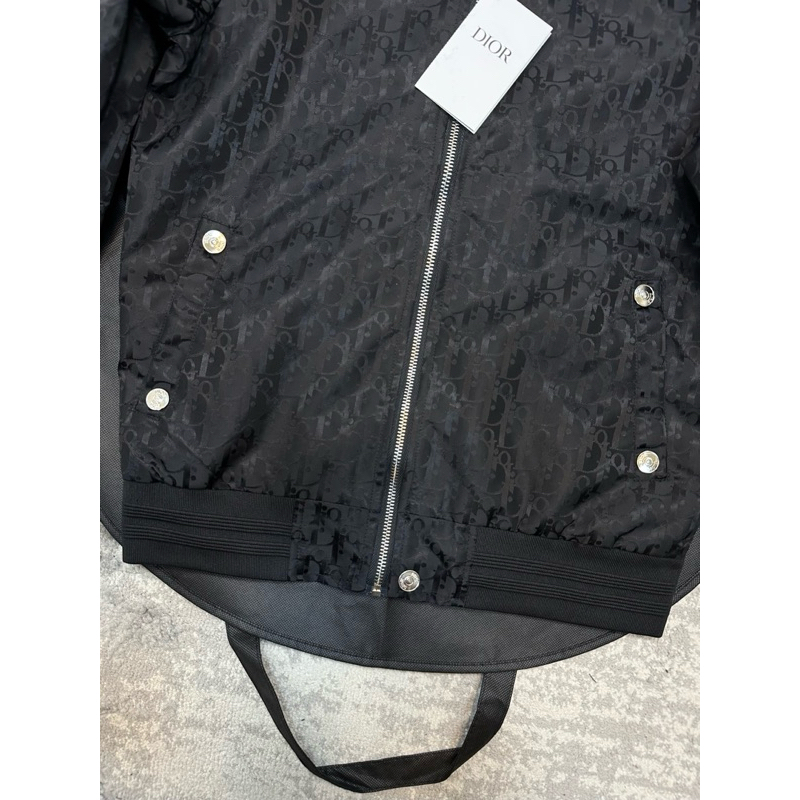 ✅Áo Khoác bomber vân Di0R new sẵn 2 màu !! Chất liệu gió vân cao cấp trẻ trung.