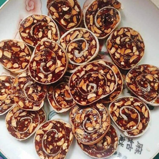 Kẹo chuối cuộn gừng đậu phộng - túi 250g - đặc sản bến tre