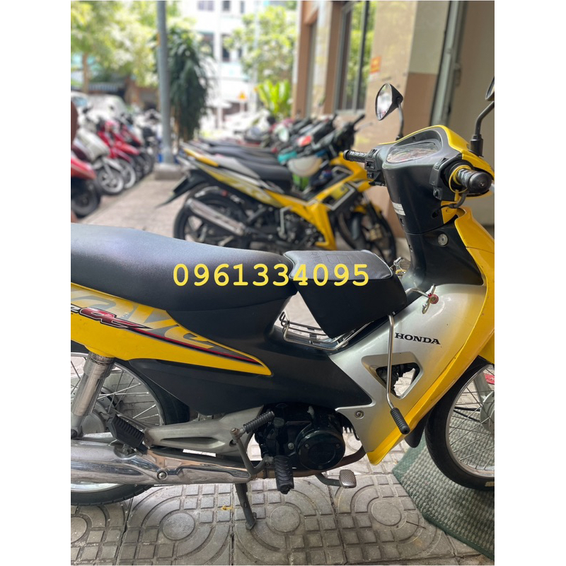 Ghế nệm ngồi xe máy cho bé xe Sirius, Future,wave.Future. Kèm gác chân. Ghế dành cho xe số