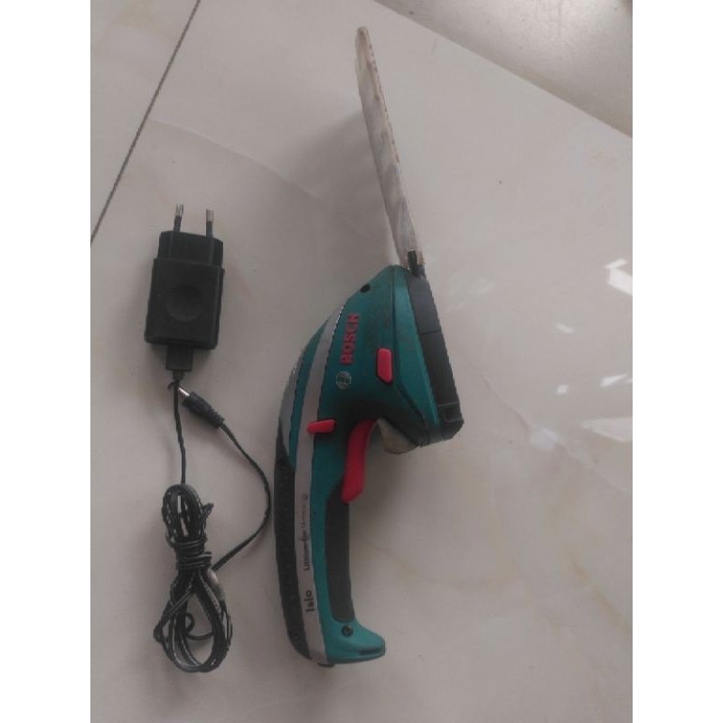 Máy tỉa mini pin Bosch