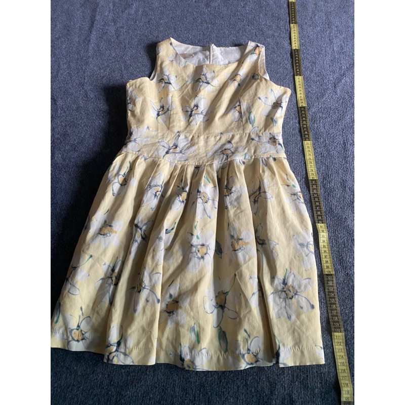 đầm sát nách dưới 57kg