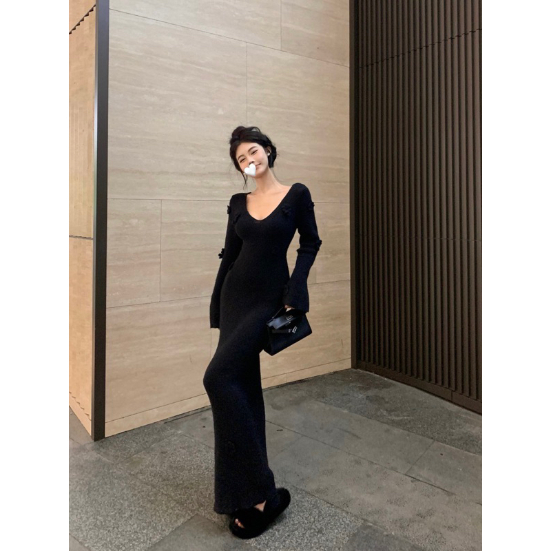 Đầm Len Bông Hoa Màu Gà Con