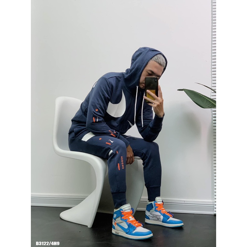 BỘ THỂ THAO KHOÁ KÉO CÓ MŨ NIK VỀ MẪU 2023 CHO ANH EM