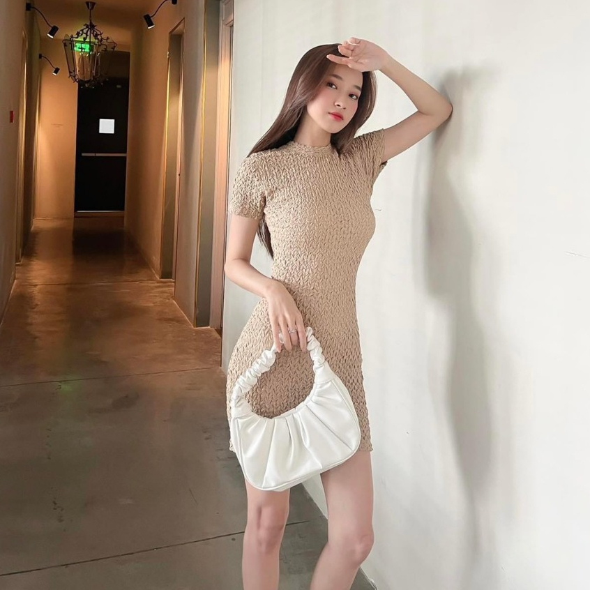 Đầm Mini Body Tay Ngắn Thun Dệt Kim Cao Cấp
