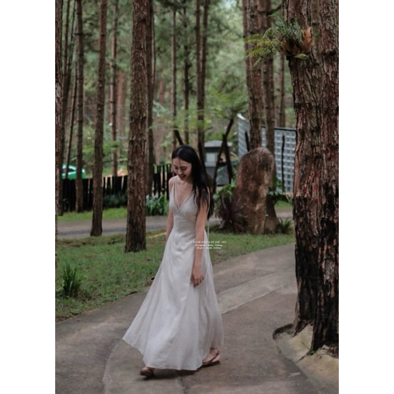 𝐉𝐨𝐥𝐢𝐞 𝐃𝐫𝐞𝐬𝐬 - Đầm 2 Dây Chéo Ngực Linen