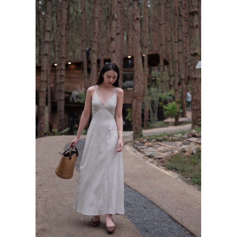𝐉𝐨𝐥𝐢𝐞 𝐃𝐫𝐞𝐬𝐬 - Đầm 2 Dây Chéo Ngực Linen