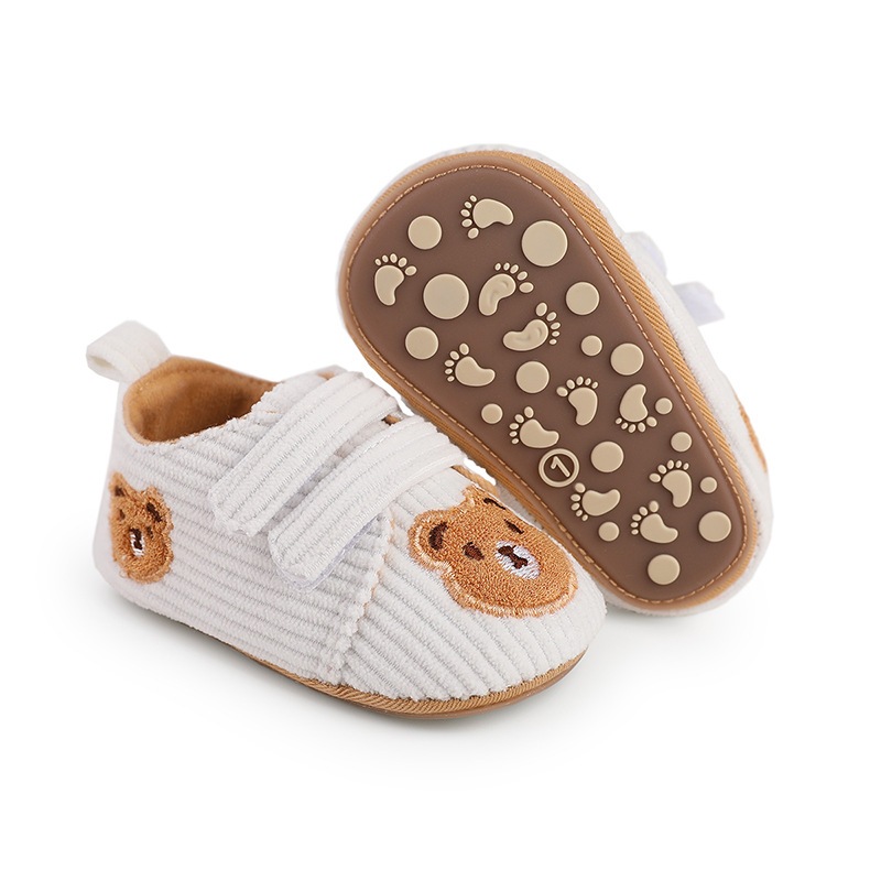 Giày tập đi bé trai, Giày vải cho bé sơ sinh thêu họa tiết gấu quoai dán đế cao su chống trượt