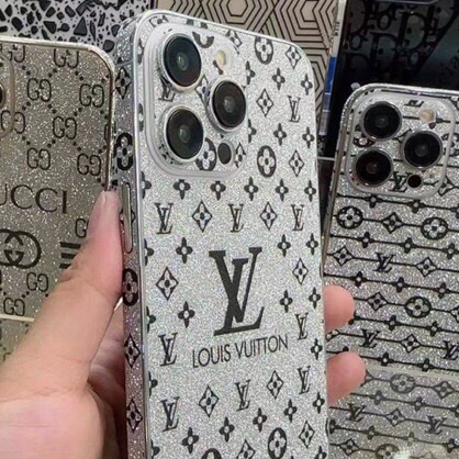 Miếng dán kim tuyến nhũ lv GC dán mặt sau cho iphone 15 promax 14 promax 13 promax 12 promax 11 promax 11