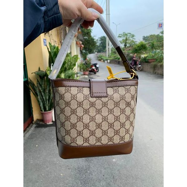 Túi buket đeo chéo