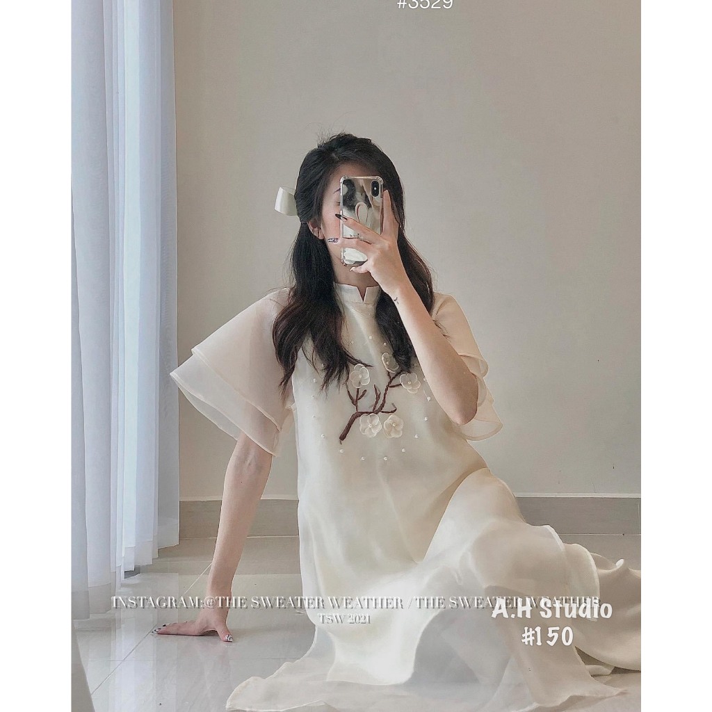 Áo dài cách tân vải voan tơ hai lớp đính hoa - Retrostyle - Aodai150_P7K1