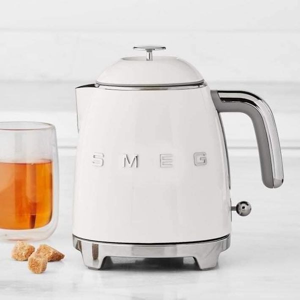 ẤM SIÊU TỐC SMEG MINI KLF05WHEU