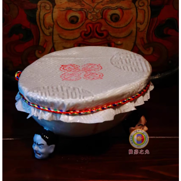 Bảo bình Mahakala Trắng 30tr biến gia trì - tu viện Sakya - Pháp khí Mật Tông - Phật giáo Tây Tạng