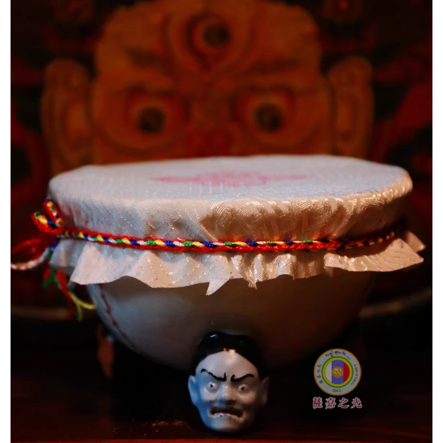 Bảo bình Mahakala Trắng 30tr biến gia trì - tu viện Sakya - Pháp khí Mật Tông - Phật giáo Tây Tạng