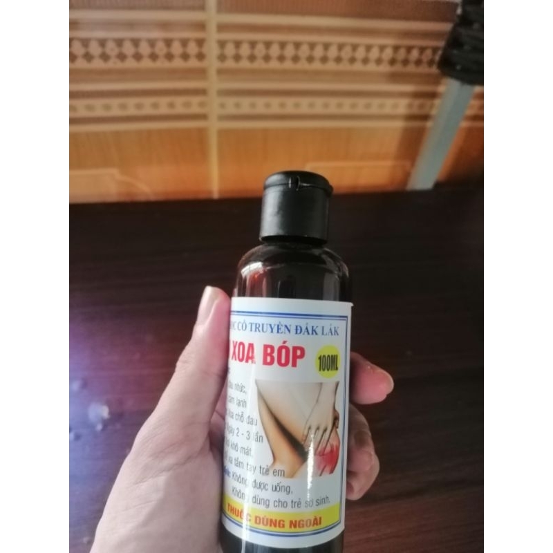 Dầu xoa bóp - Tinh dầu địa liền và mã tiền 100ml