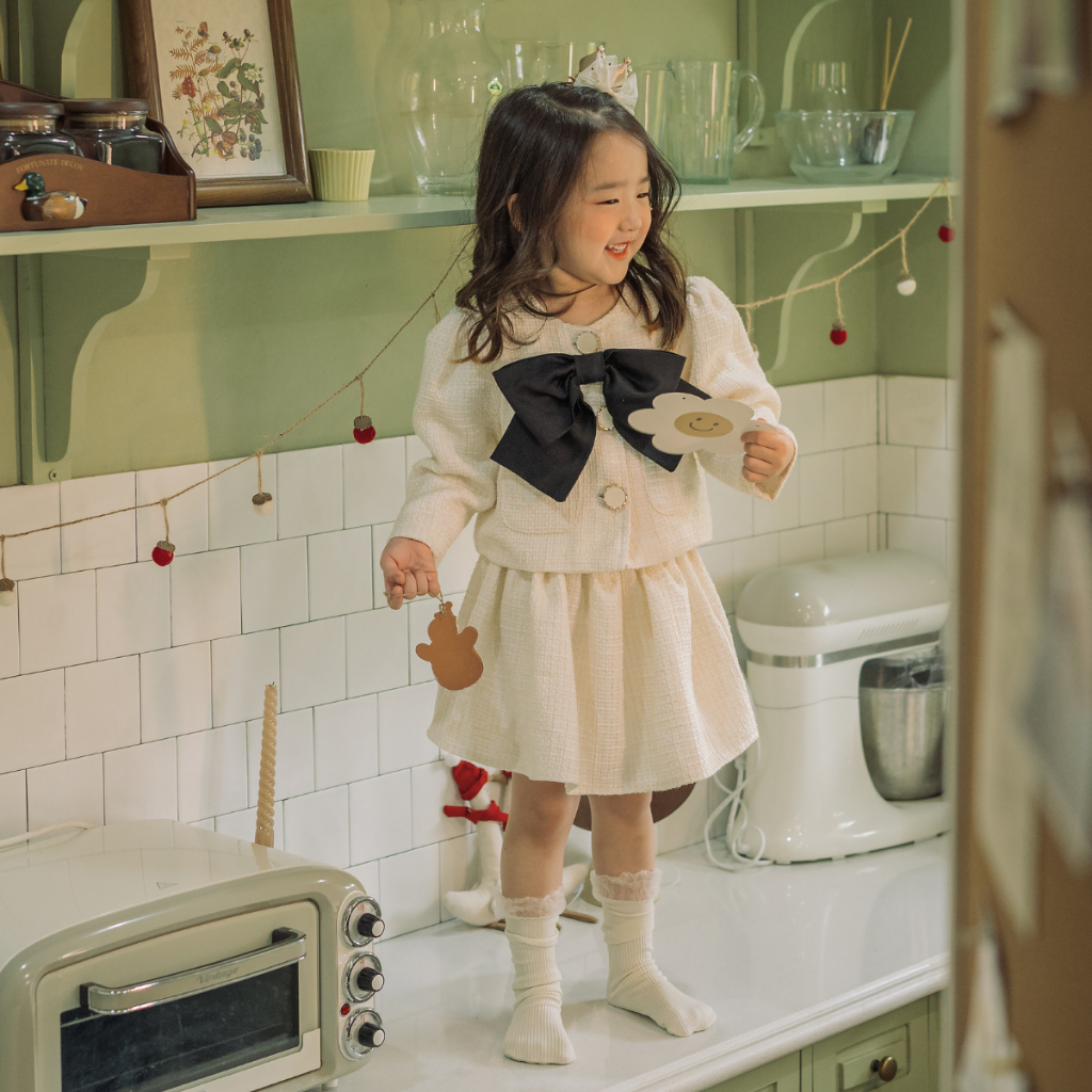 Set xinh cho bé gái Sora.bébé Lovely Tweet Set chất liệu dạ tweet lót lụa phối nơ to bản xinh xắn điệu đà