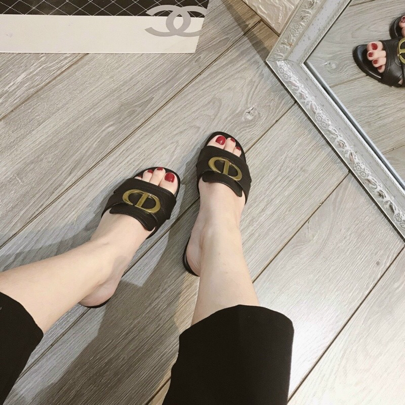 Dép Lê Nữ Da Lì C D đơn giản,dễ đi