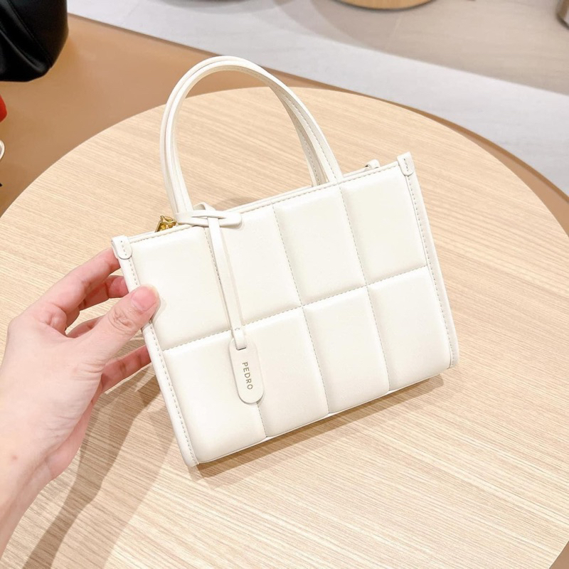 Túi quai xách pd chần trám ô vuông tặng kèm charm ví nhỏ