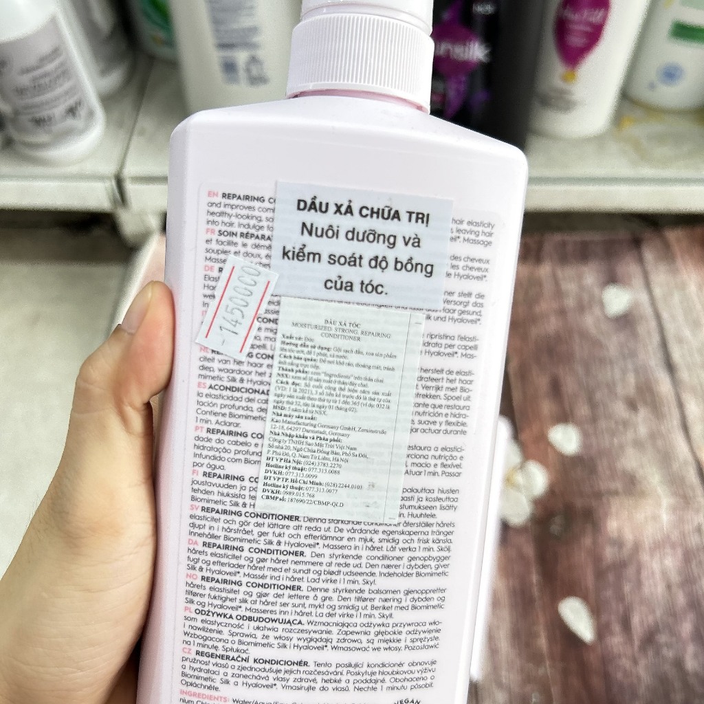 Dầu gội xã phục hồi và làm mềm tóc Goldwell Kerasilk Moisturized Repairing