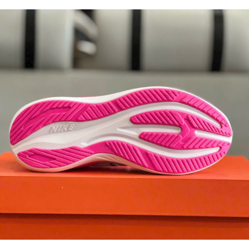 Giầy nike về hàng.