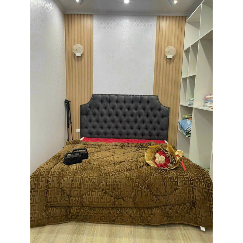 Chăn Lông Cừu Chữ Vạn Cao Cấp Siêu Dày 3 Lớp 2mx2m2 Đại Hàn Giữ Nhiệt Mềm Mịn, Không Rụng Lông