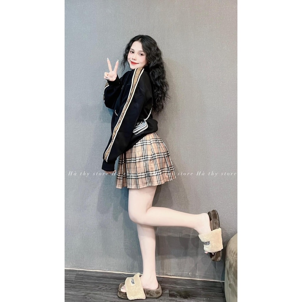 Set Bộ Đồ Nữ Áo Nỉ  Dáng Dài Phối Kẻ Tay Áo Mix Chân Váy Kẻ Freesiz
