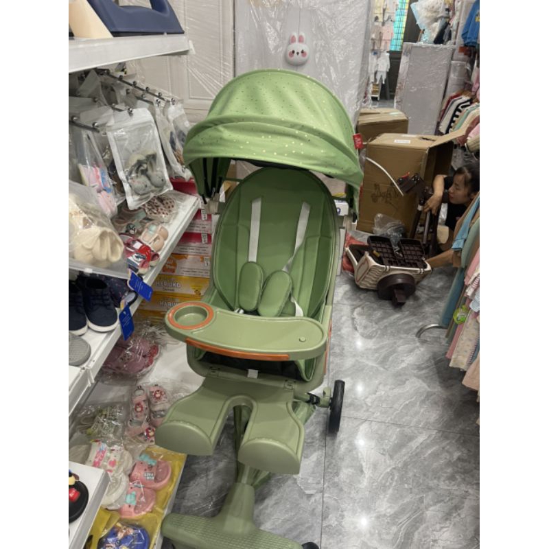 Xe đẩy 2 chiều gấp gọn phiên bản mới V9-666 có bàn ăn +đàn led