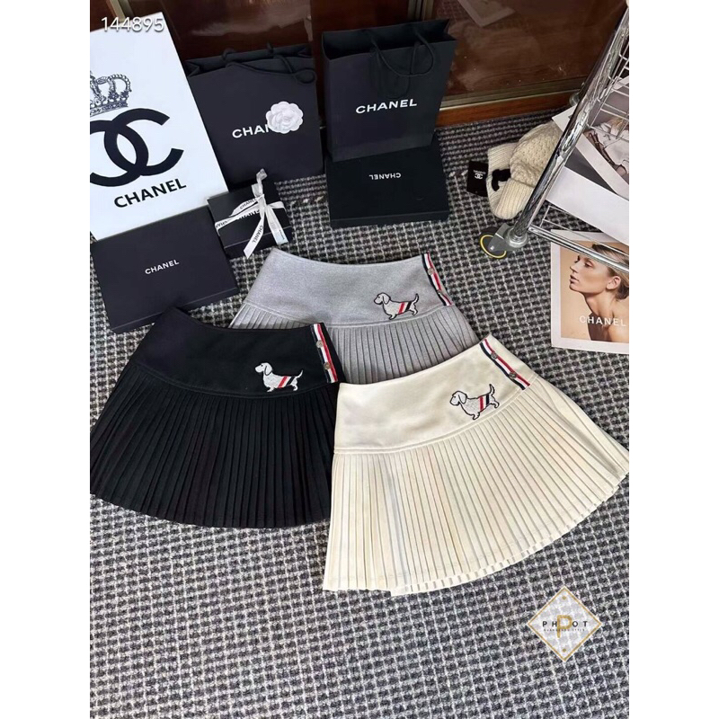 Chân váy dạ xếp ly Thom newwww
