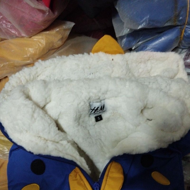 Áo khoác gió lót lông cừu size 8_25kg