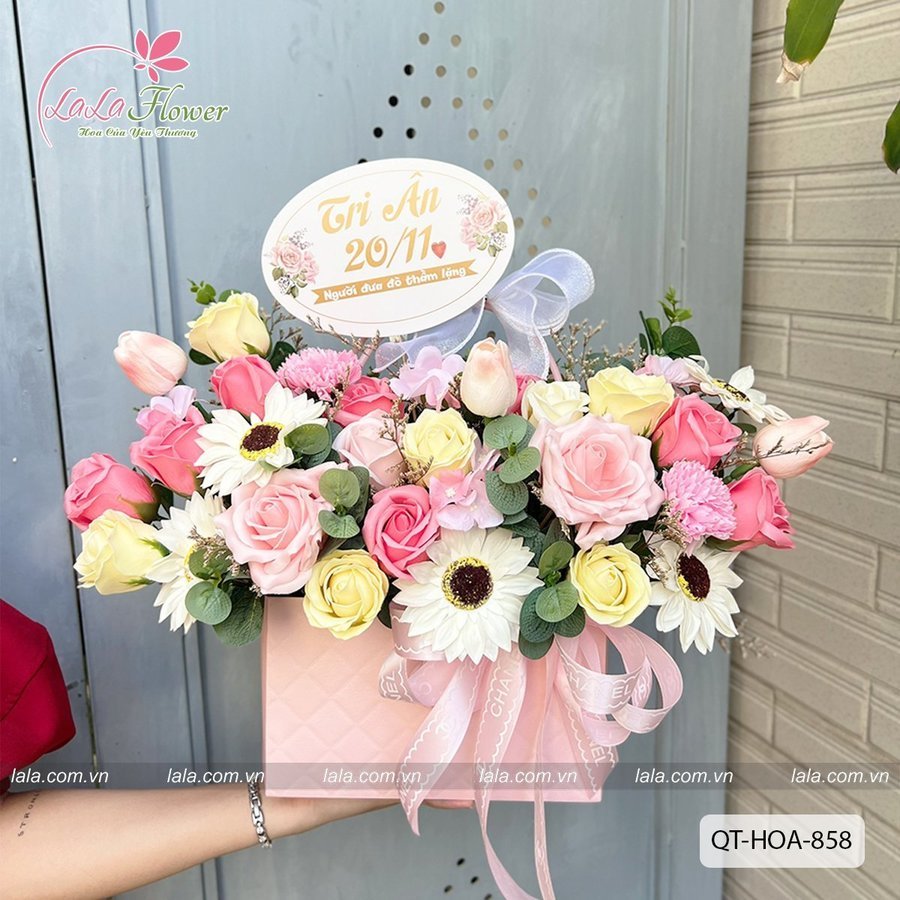 Giỏ hoa hồng sáp thơm vĩnh cửu tặng 8/3,14/2, 20/10, 20/11 giá rẻ siêu đẹp tại TpHCM-Đa dạng nhiều mẫu hoa hồng sáp thơm