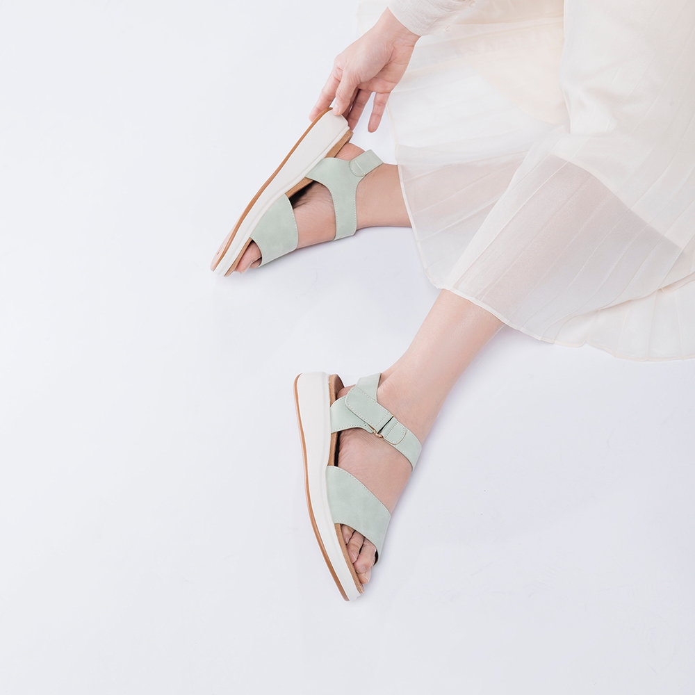 Giày Sandal Nữ Zucia Quai Ngang Bảng To 4cm - SHLD5