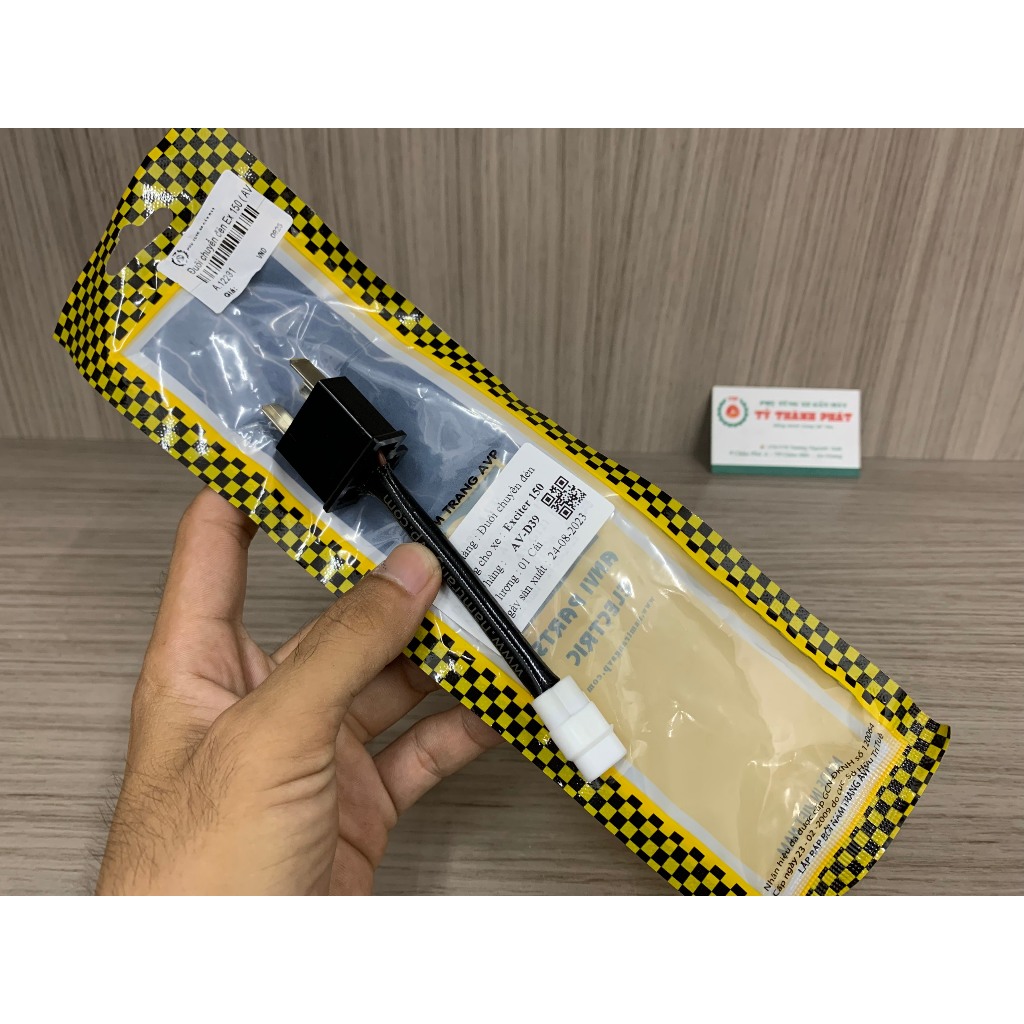 Đuôi chuyển đèn EX 150 thường Lên Led