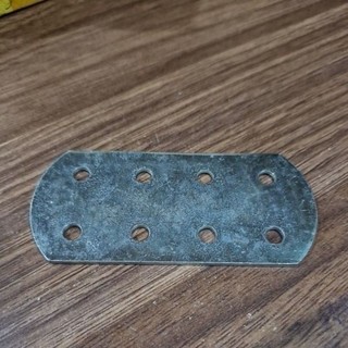 1 cái ke thẳng dài 10cm bản 4,5cm