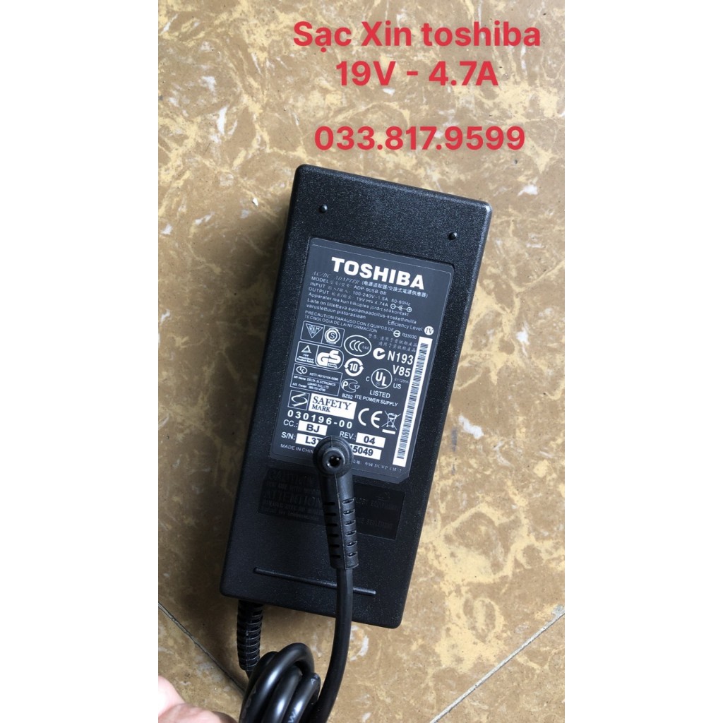 Sạc Laptop Toshiba 19V - 4.74A - 90W Adapter Kèm dây Nguồn - NEW