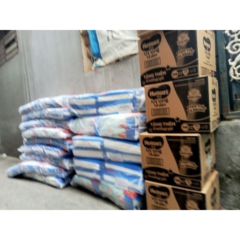 Tã dán Huggies nb70+6 cho bé dưới 5kg tràm trà tự nhiên