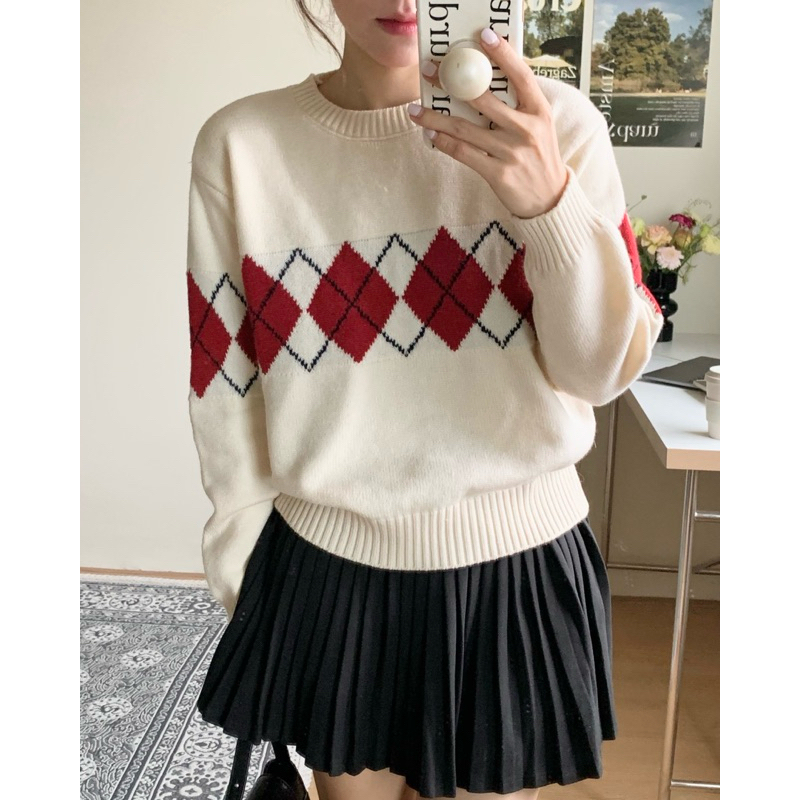 KAYY. Áo len hoạ tiết trám _ Altr