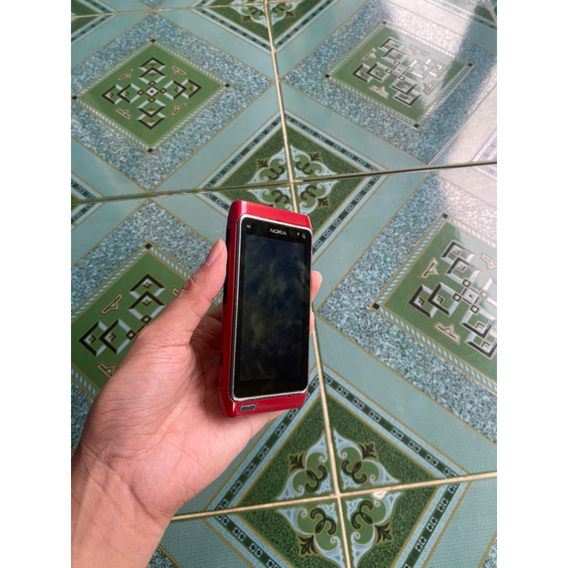 Điện thoại Nokia N8 zin imei lỗi phím âm lượng