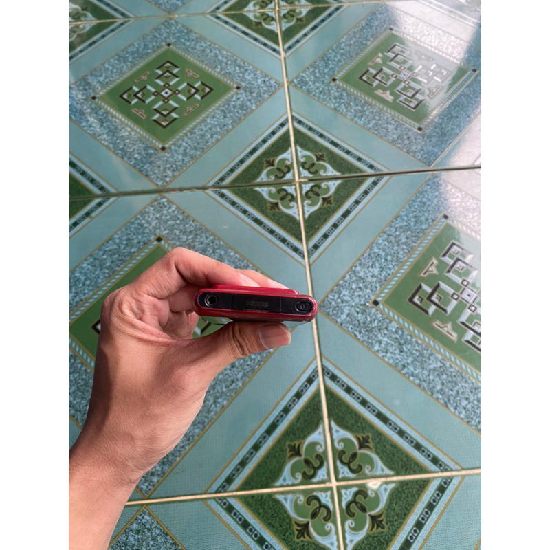 Điện thoại Nokia N8 zin imei lỗi phím âm lượng