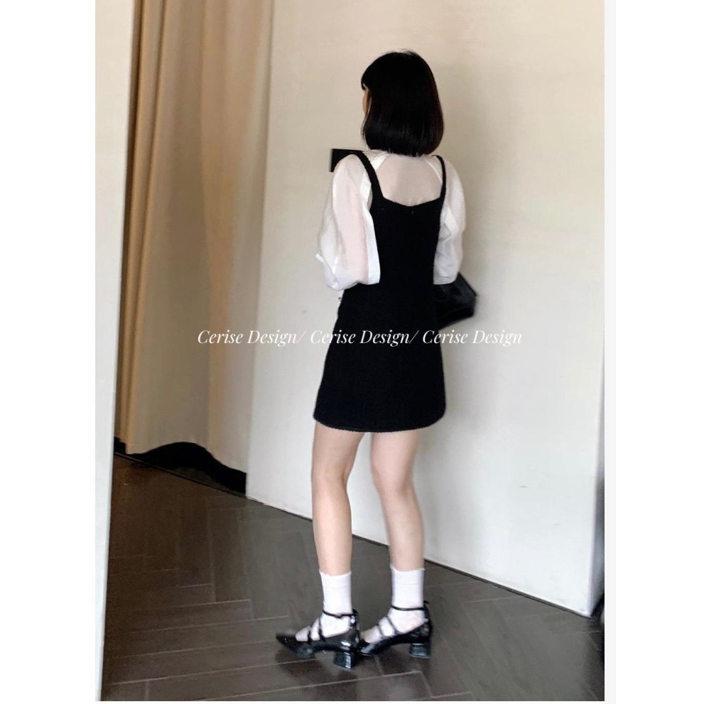 Set váy yếm dạ tweed và áo voan thắt nơ có chiết ly ở eo và ngực dáng nhằm tôn dáng dài trên gối full size hàng thiết kế