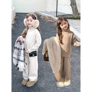Set bộ áo len cổ cao và quần len hãng ambbkids bé gái