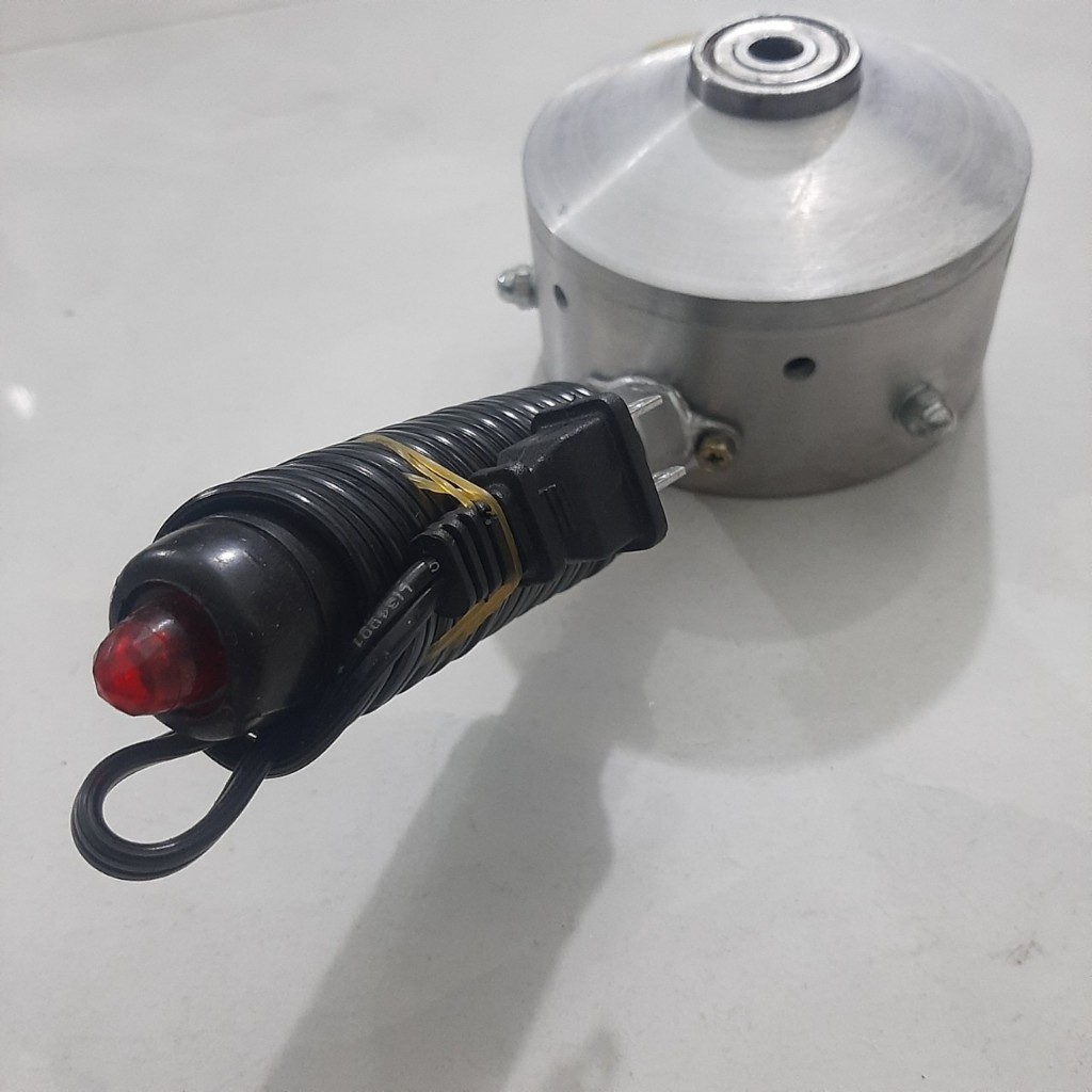 Bàn vá ép săm lốp ô tô, xe máy loại lớn 11cm và nhỏ 8cm có tự ngắt