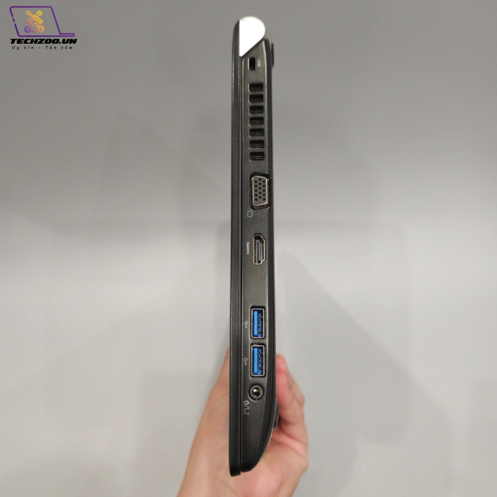 Laptop Toshiba dynabook R73 mỏng nhẹ I5-7200U/8GB/256GB/13.3 inch FHD/Pin trâu+ màn đẹp | Văn phòng, game, giải trí OK