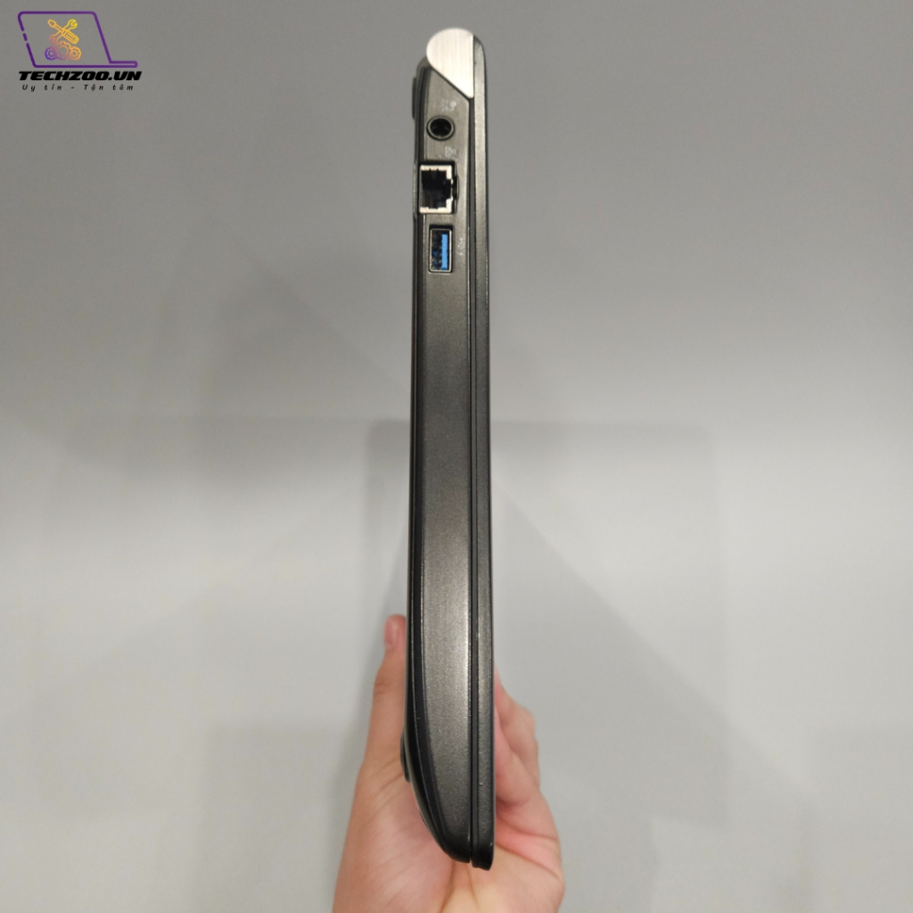 Laptop Toshiba dynabook R73 mỏng nhẹ I5-7200U/8GB/256GB/13.3 inch FHD/Pin trâu+ màn đẹp | Văn phòng, game, giải trí OK