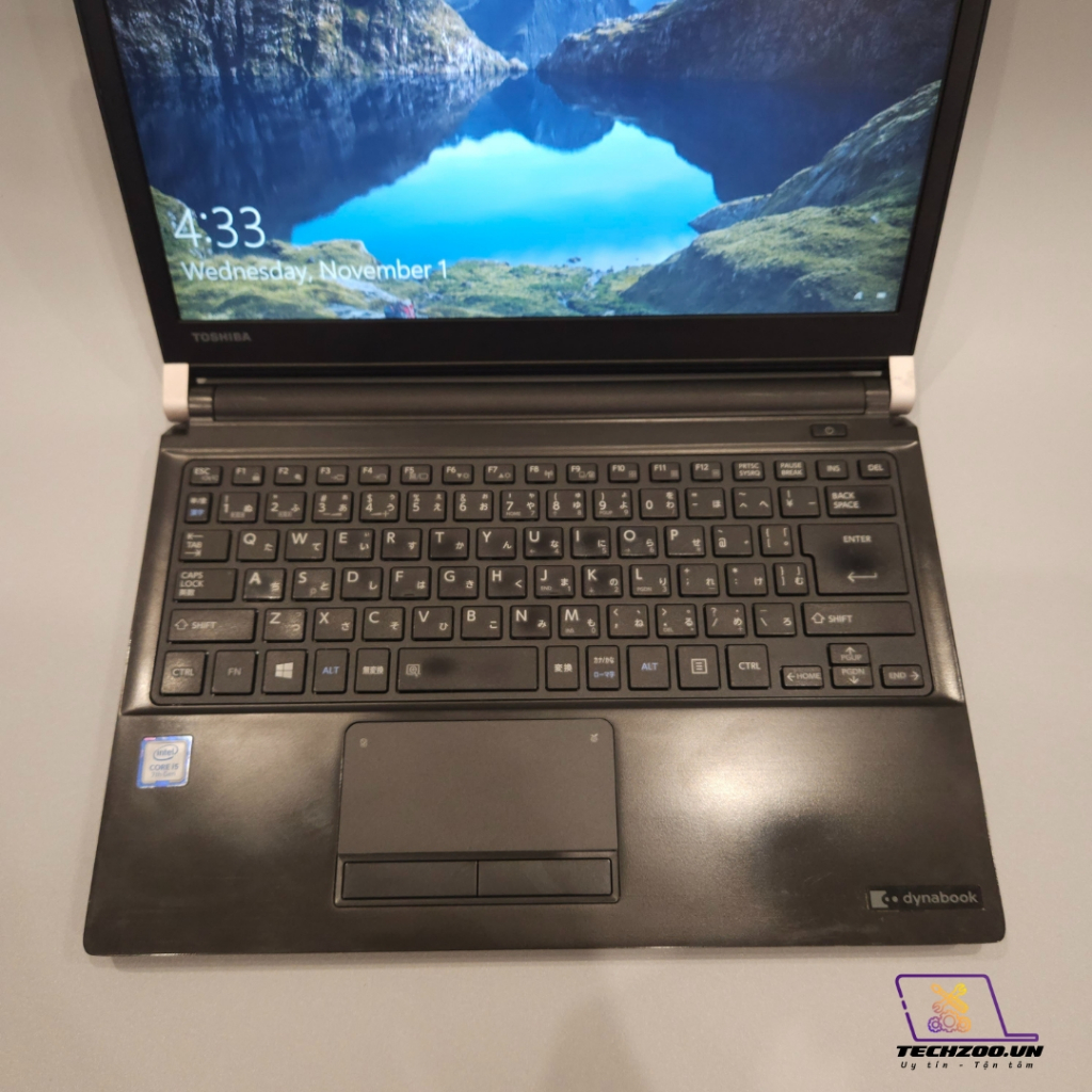 Laptop Toshiba dynabook R73 mỏng nhẹ I5-7200U/8GB/256GB/13.3 inch FHD/Pin trâu+ màn đẹp | Văn phòng, game, giải trí OK