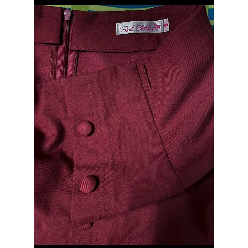 Pass Chân váy Công sở Real Clothes-Size S màu đỏ đô