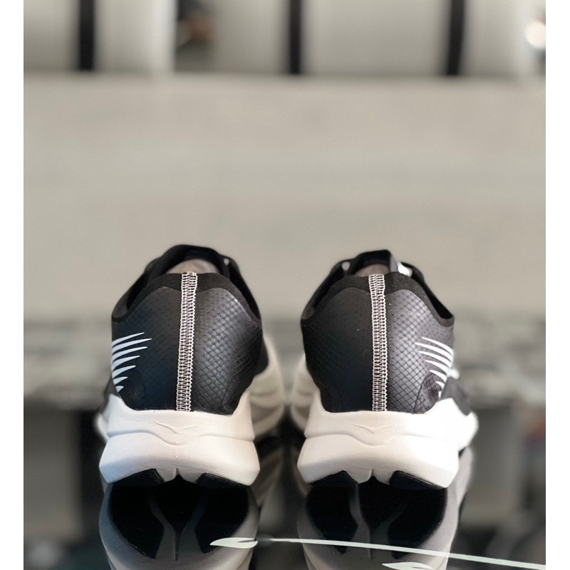 Giày Sneakers Nam Nữ Hoka Urocket X2 Nhẹ Êm Chân