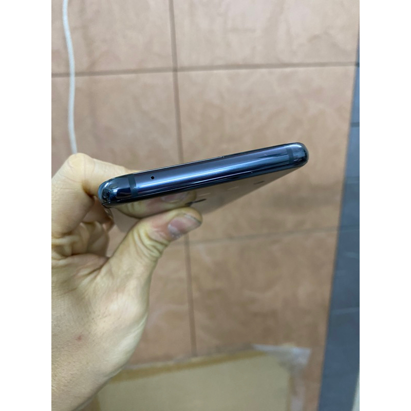 Điện thoại LG V50 THINQ bản hàn không nhận sim