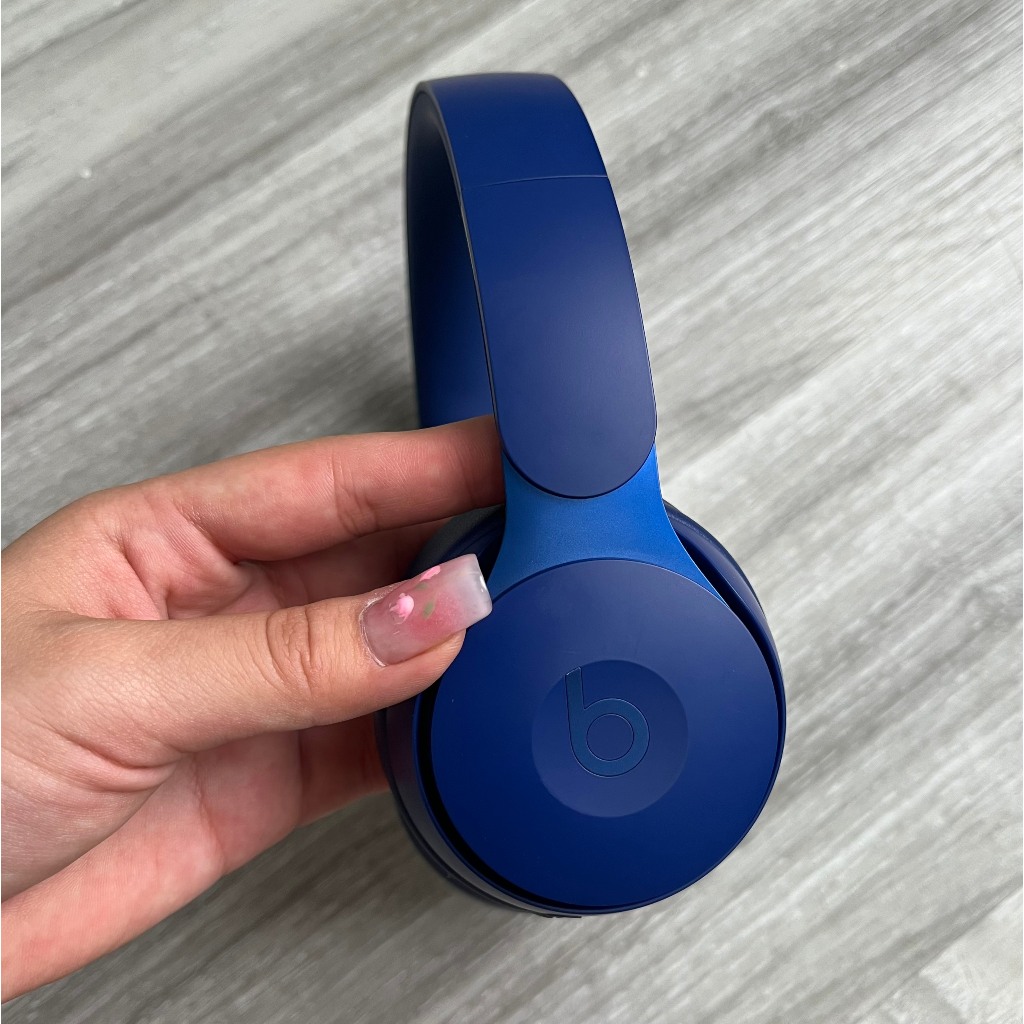 Tai nghe Beats Solo Pro chống ồn